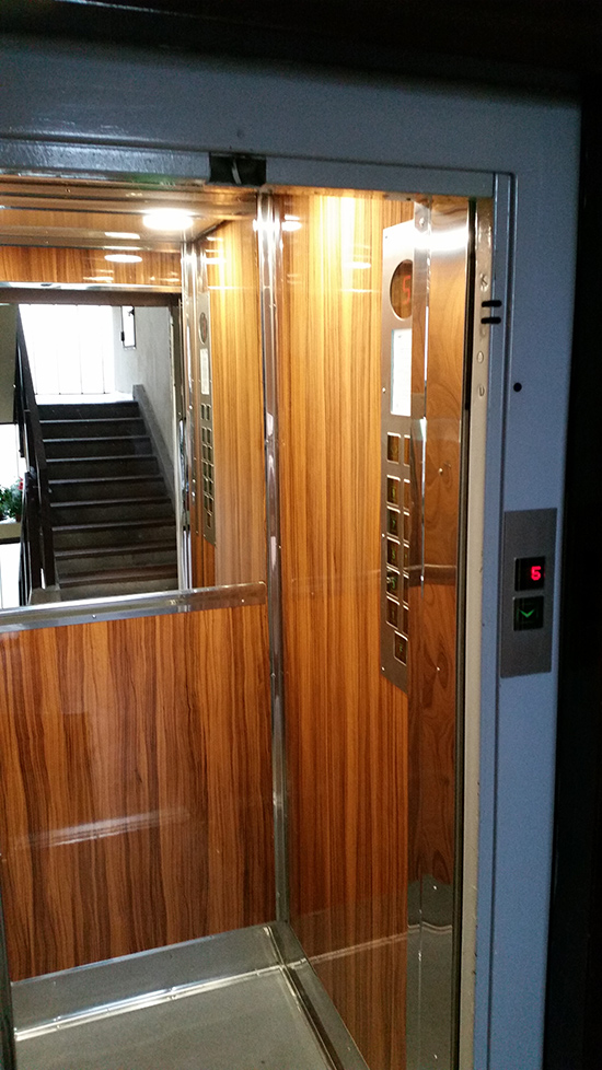 Budapest VIII. kerület, Leonardo da Vinci utca 12-14. - felvonógép, felvonó hajtótárcsa, felvonóvezérlés, felvonó szerelés